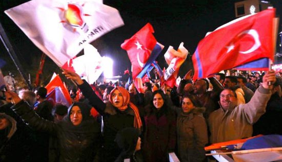 AKP rally