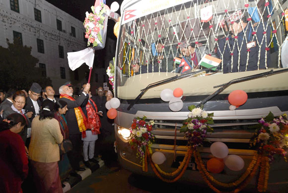 Nepal India bus