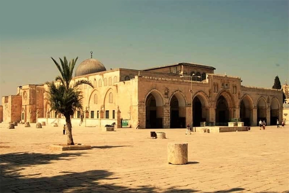 When Umar signed Jerusalem Treaty considered as the first charter of religious freedom