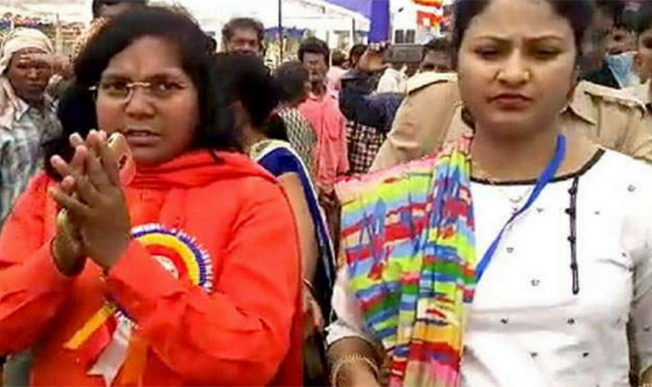 BJP MP Savitribai Phule Resigns
