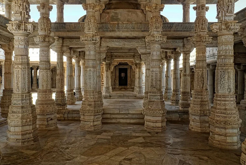 How Muslim rulers built Hindu temples