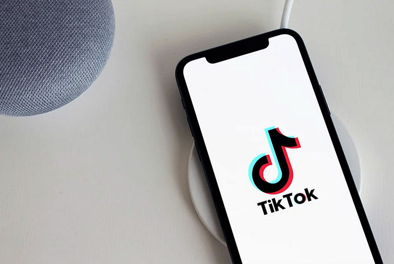 TikTok sues Trump