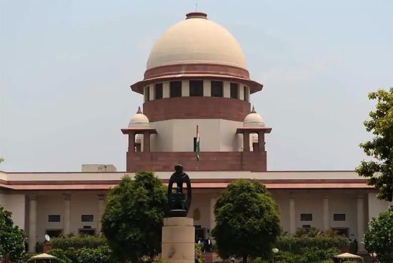 SC notice on CAA
