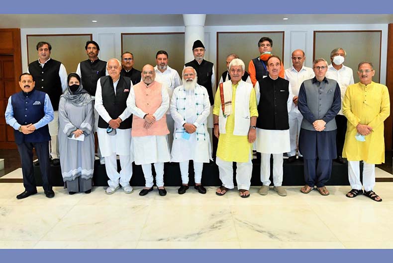 Modis meeting with Jammu Kashmir leaders