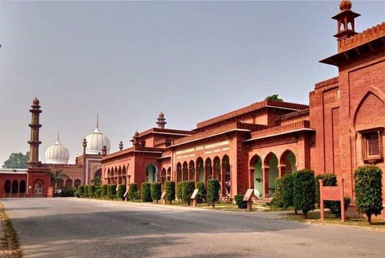 AMU Curriculum