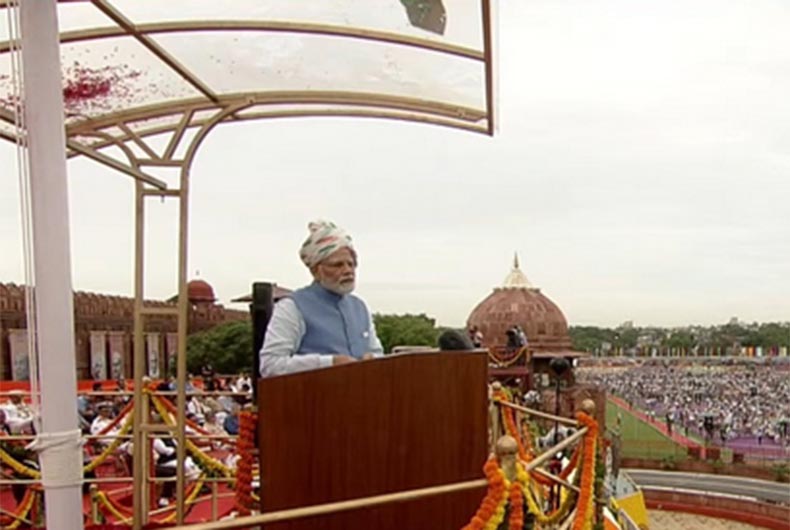 Red Fort flag hoisting