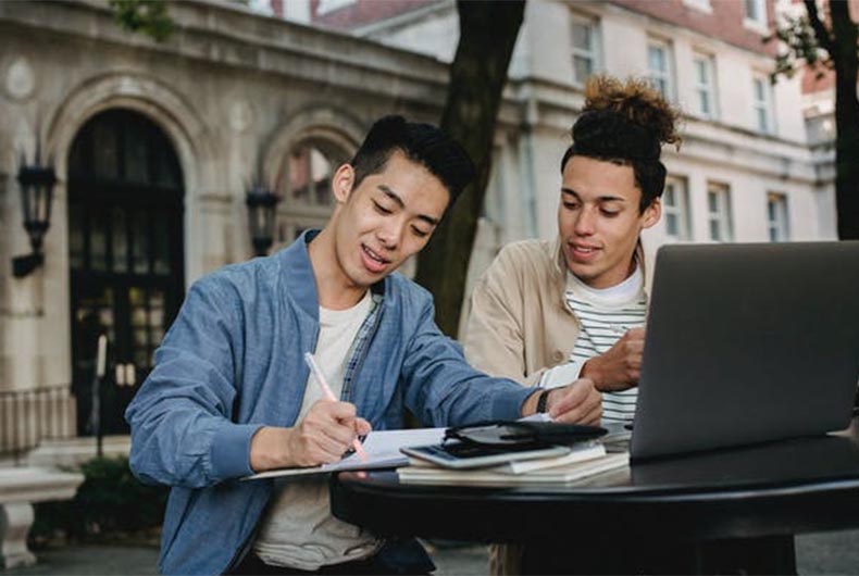 UGC plans Bachelor's exams in 12 Indian languages