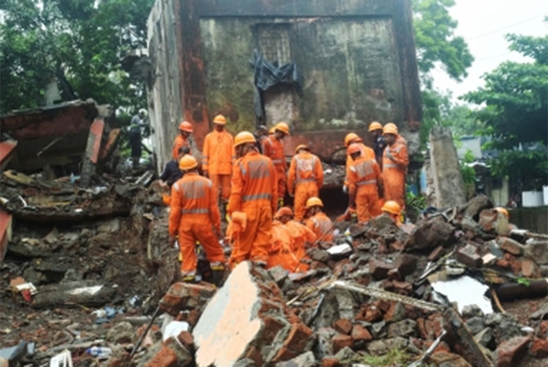 Naik Nagar Building Crash
