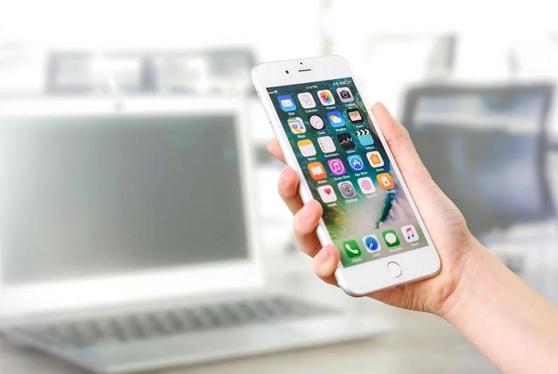 Android phones and iPhones tested as 'Seismometer' - Result shocked Apple