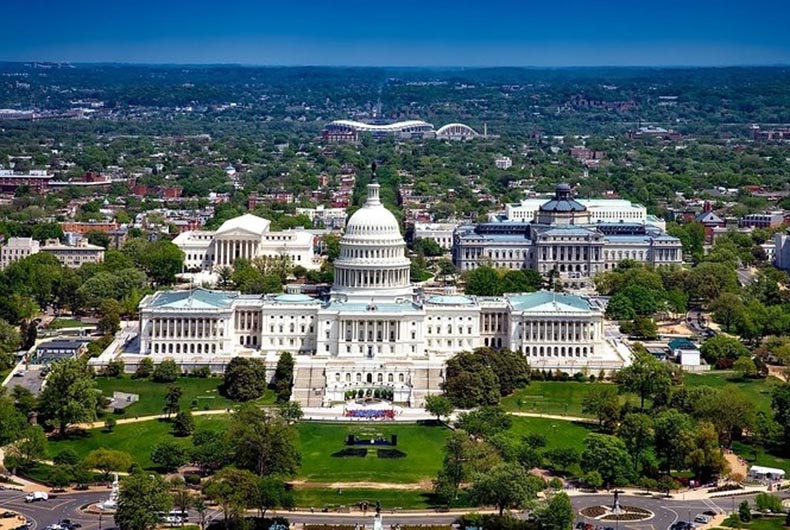 4 in 10 Americans want US to become a 'Christian Nation'