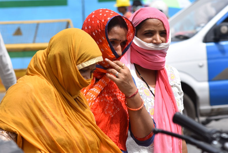 Ten Maharashtra districts sizzle at over 40 degrees