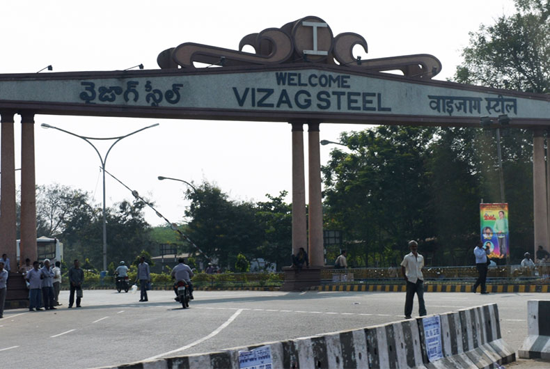 Vizag Steel employees intensify stir as Centre makes another U-turn