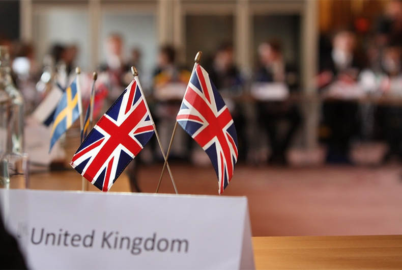 Britain plans immigration curbs on foreign student families
