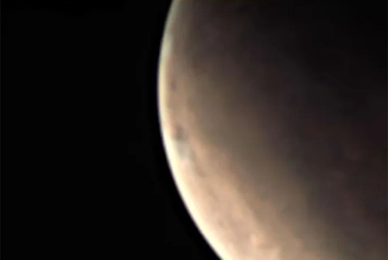 In a first, ESA live-streams closest ever images directly from Mars on YouTube