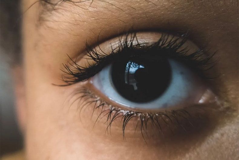 Surge in cataract surgeries driving artificial lens market growth: Report