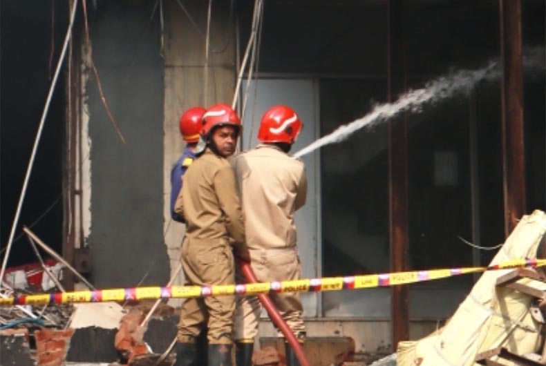 Watch: Delhi cloth warehouse crashes like house of cards after massive fire