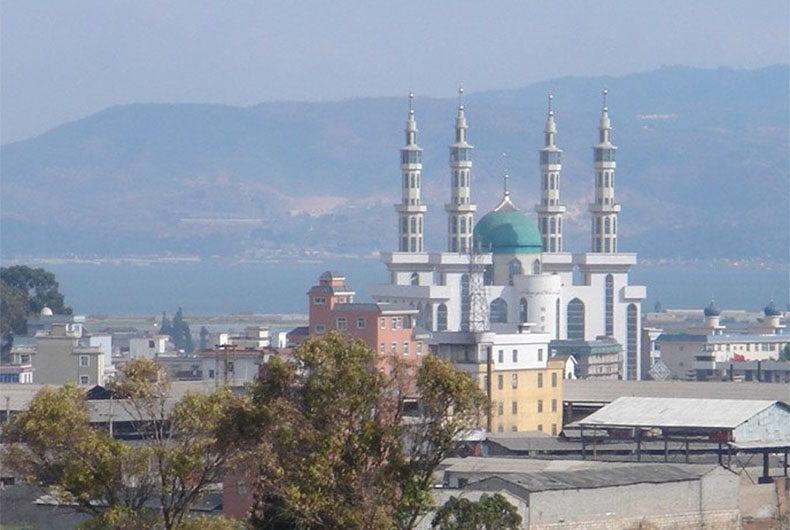 Clashes as Chinese Muslims protest to save 13th-century Najiaying Mosque