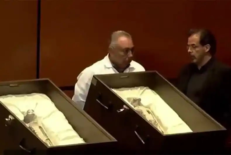 Debate over “human counterparts” rages as Mexico shows “Alien corpses” in Congress