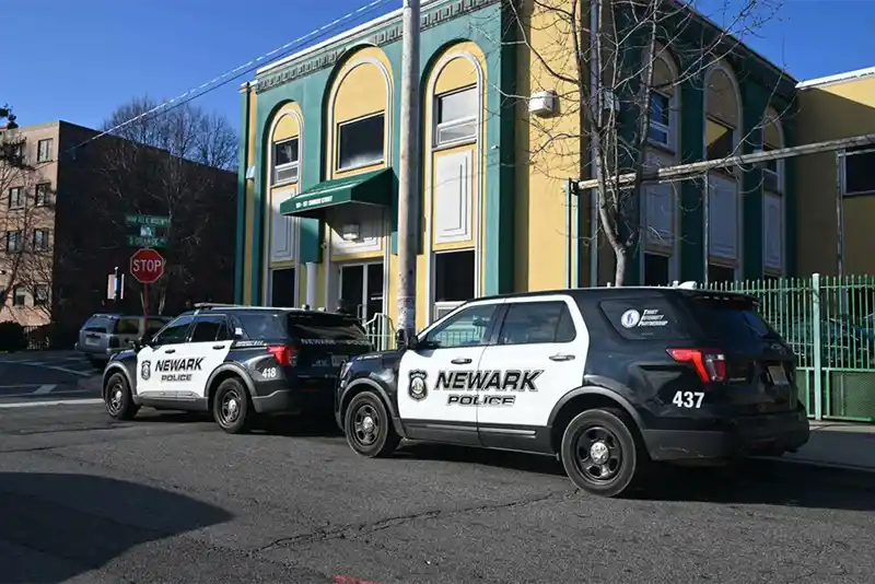 US: Imam shot dead outside mosque in Newark, New Jersey