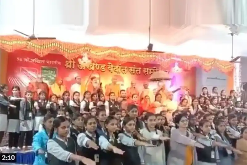 Indore: Hindutva outfits make schoolgirls take pledge against ‘Love Jihad’ 
