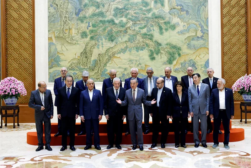 China seals Hamas, Fatah unity govt deal in Gaza