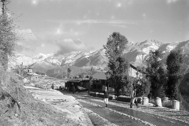 Kashmir in Last 3 Decades: Complex Interplay of Hope and Challenges