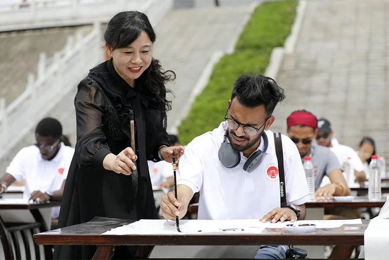 'Why are people learning Chinese': Beijing Conference Deliberates