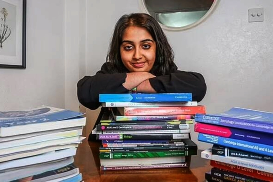 Meet Mahnoor Cheema, a student with higher IQ than Stephen Hawking