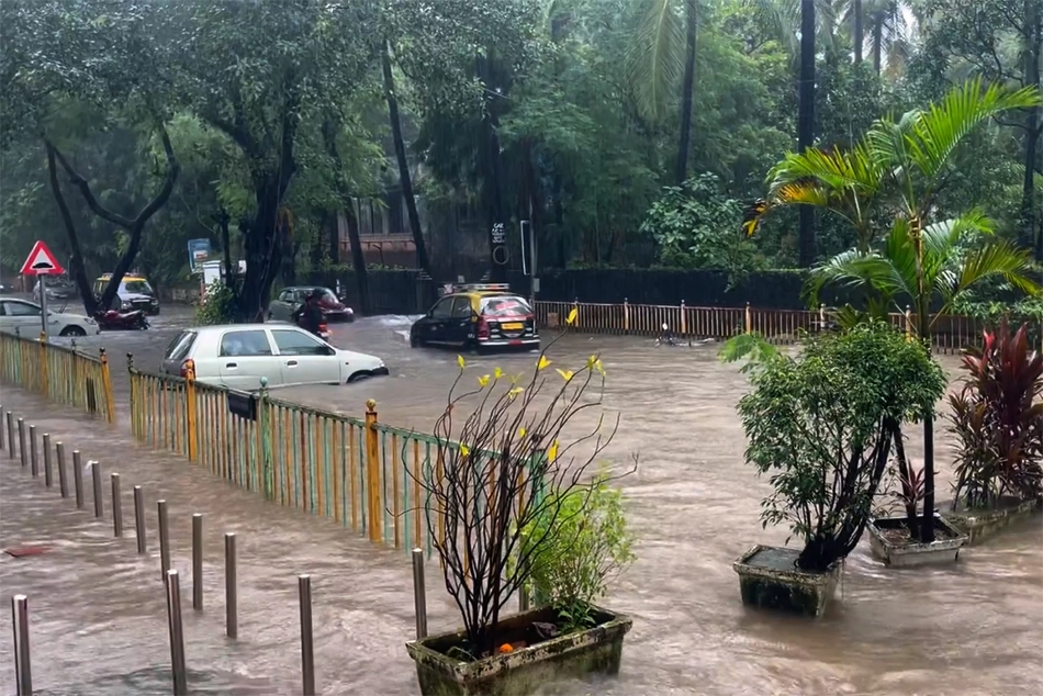 Mumbai varsity Aug 19 exams rescheduled due to heavy rains