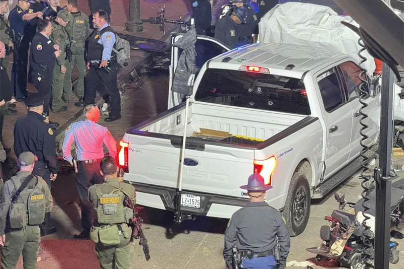12 dead, 30 injured as vehicle rams into crowd in New Orleans, U.S.