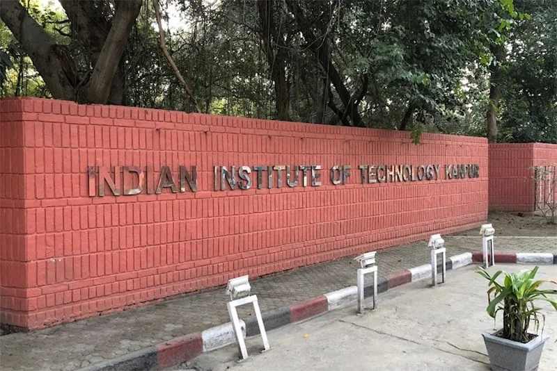 Are IITs serving India as they should be?