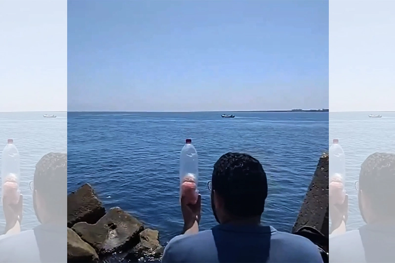 Viral Video: Egyptian throws food in sea praying they reach Gaza