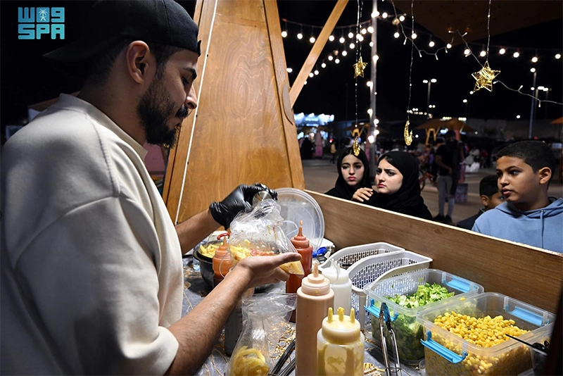 In Pictures: Ramadan Market in Madinah al Munawwarah