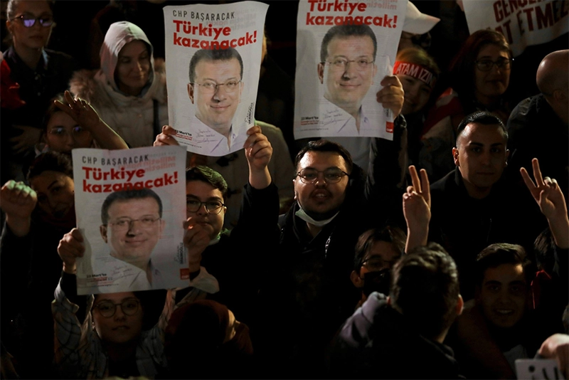 Erdoğan pushing Turkiye to brink of autocracy