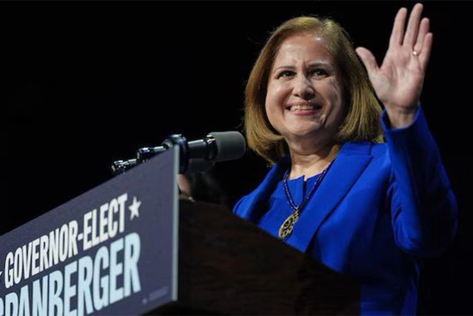 Meet Ghazala Hashmi: Daughter of AMU Alumnus is New Virginia Lt Governor