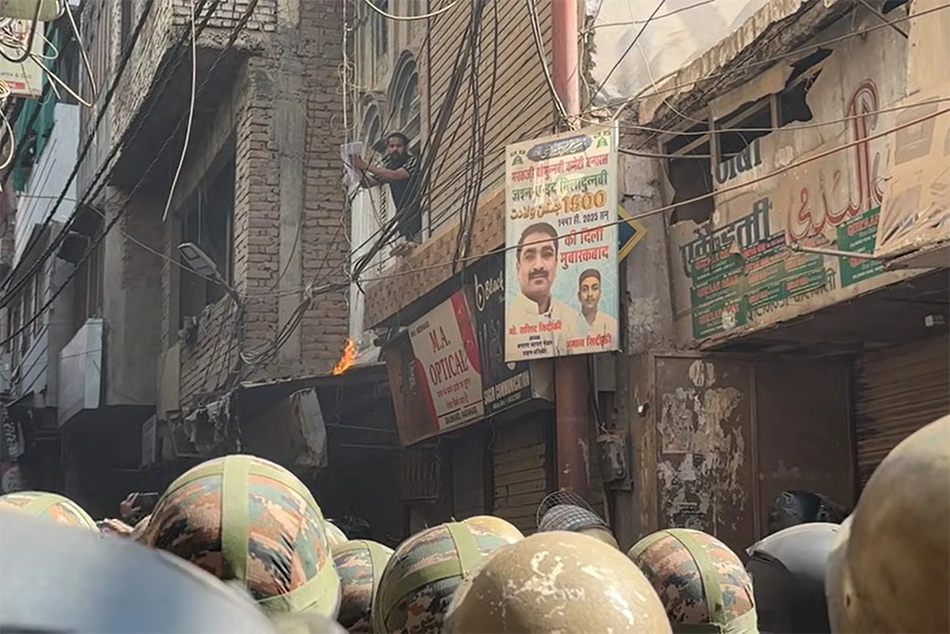 In Pictures: Setting Own Home on Fire, Cries of People as Dalmandi Bulldozed