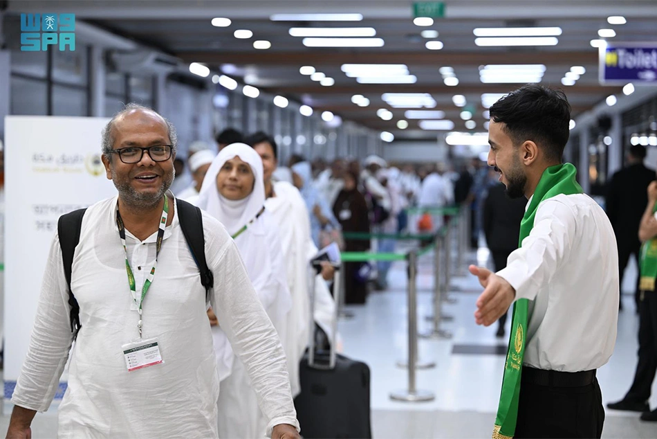 In Pictures: 1st Batch of Hajj 2026 Pilgrims Arrive in Makkah, Madinah