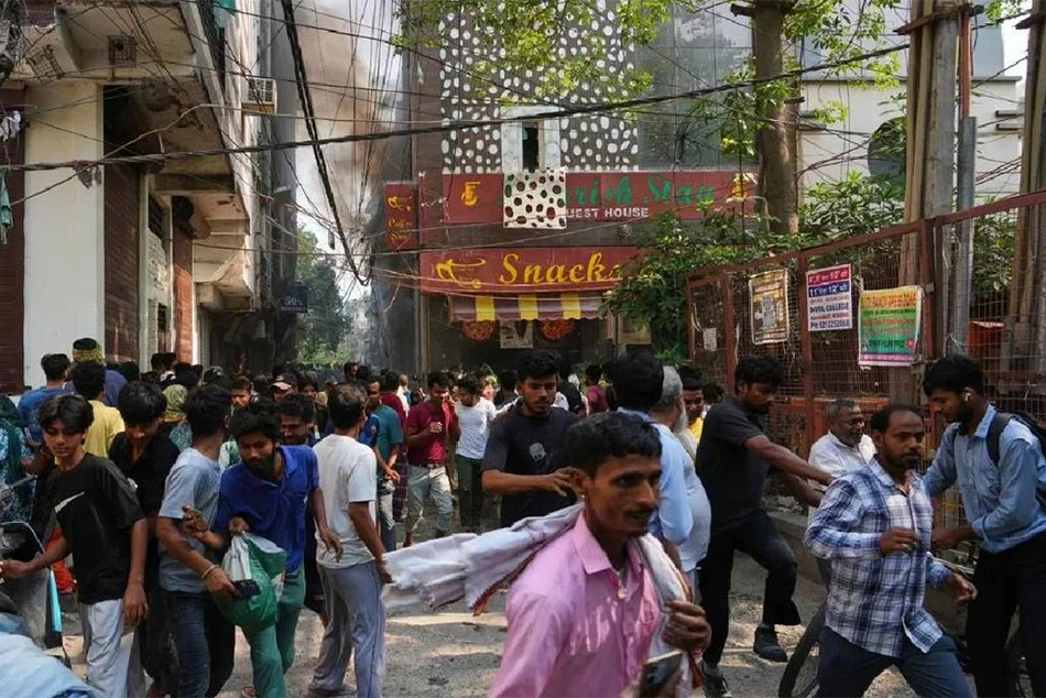 Delhi: 21 dead after fire in Flourish Stay Hotel
