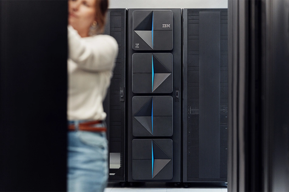 IBM unpacks rack mount systems to address data center space, cost constraints